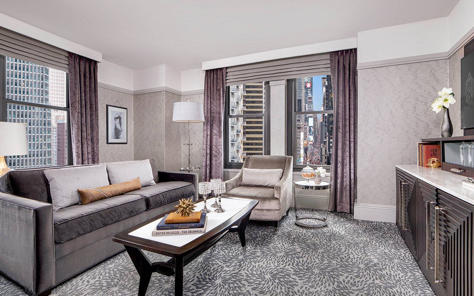 纽约西屋酒店 外观 照片 A suite at the Mandarin Oriental New York